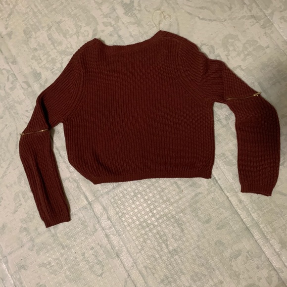 Charlotte Russe crop sweater - Picture 4 of 4